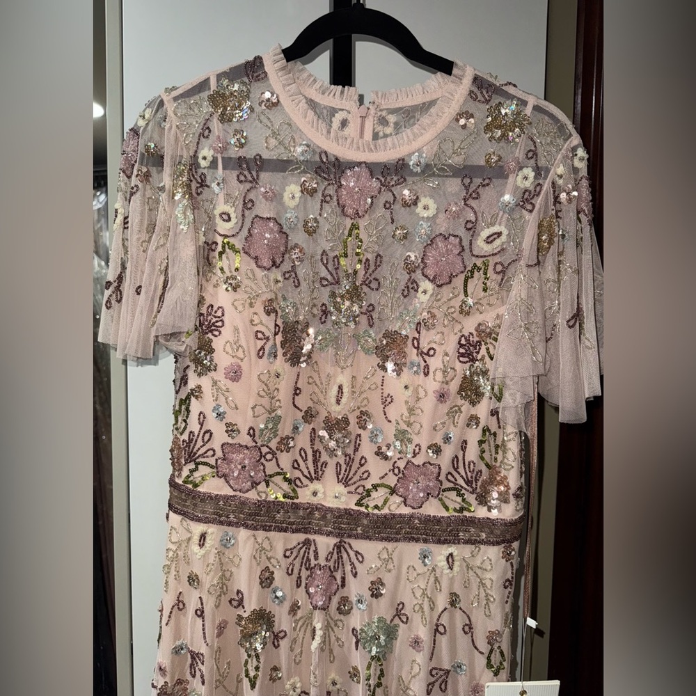 Embellished high neck butterfly sleeve gown - Picture 6 of 9